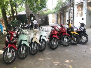 How to drive a semi- automatic scooter for a beginner? 1 semi automatic bikes